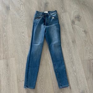 Revolve jeans .. Rolla’s size 26 East Coast Ankle